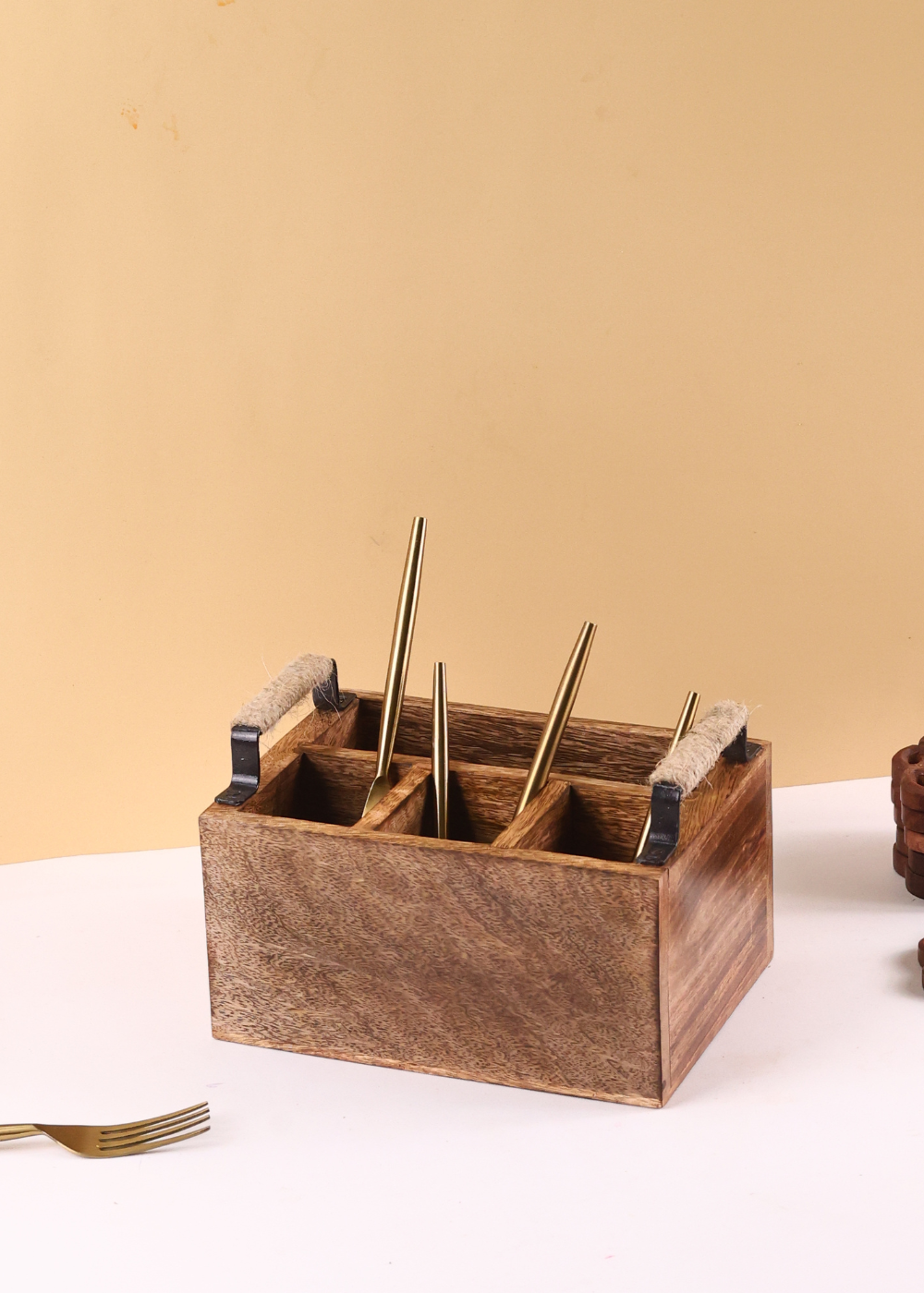 Wood cutlery holder with cutleries