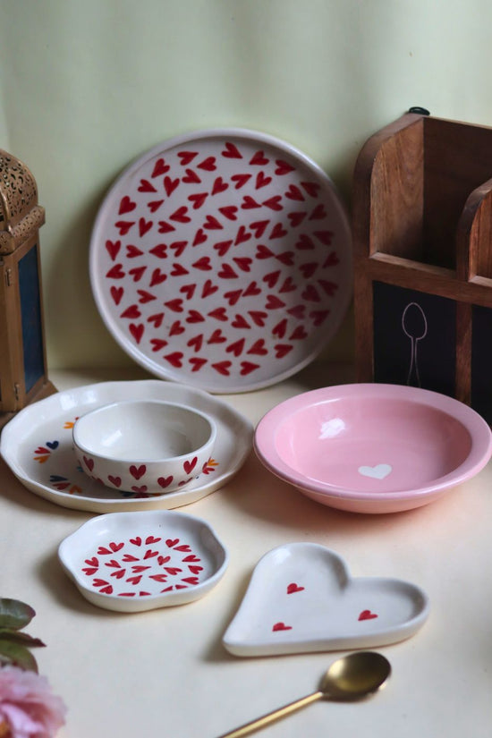 Set of 6 Love on the Table Combo (for the price of 5) made by ceramic