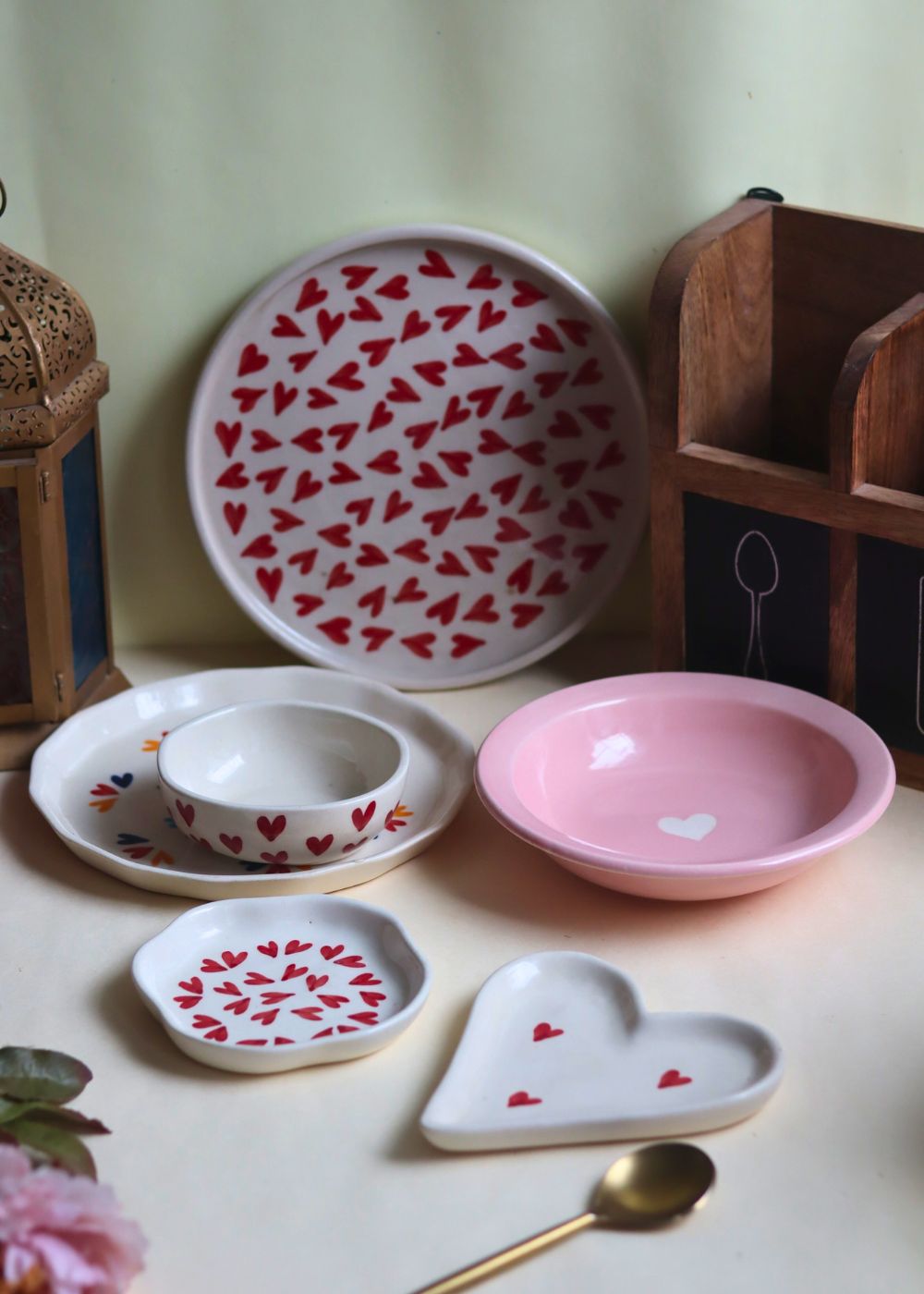 Set of 6 Love on the Table Combo (for the price of 5) made by ceramic