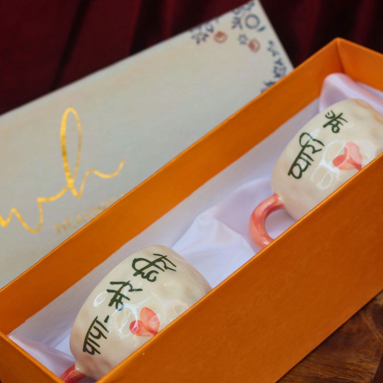 handmade PAPA Mere Hero & Pyaari Maa mug in a Gift Box