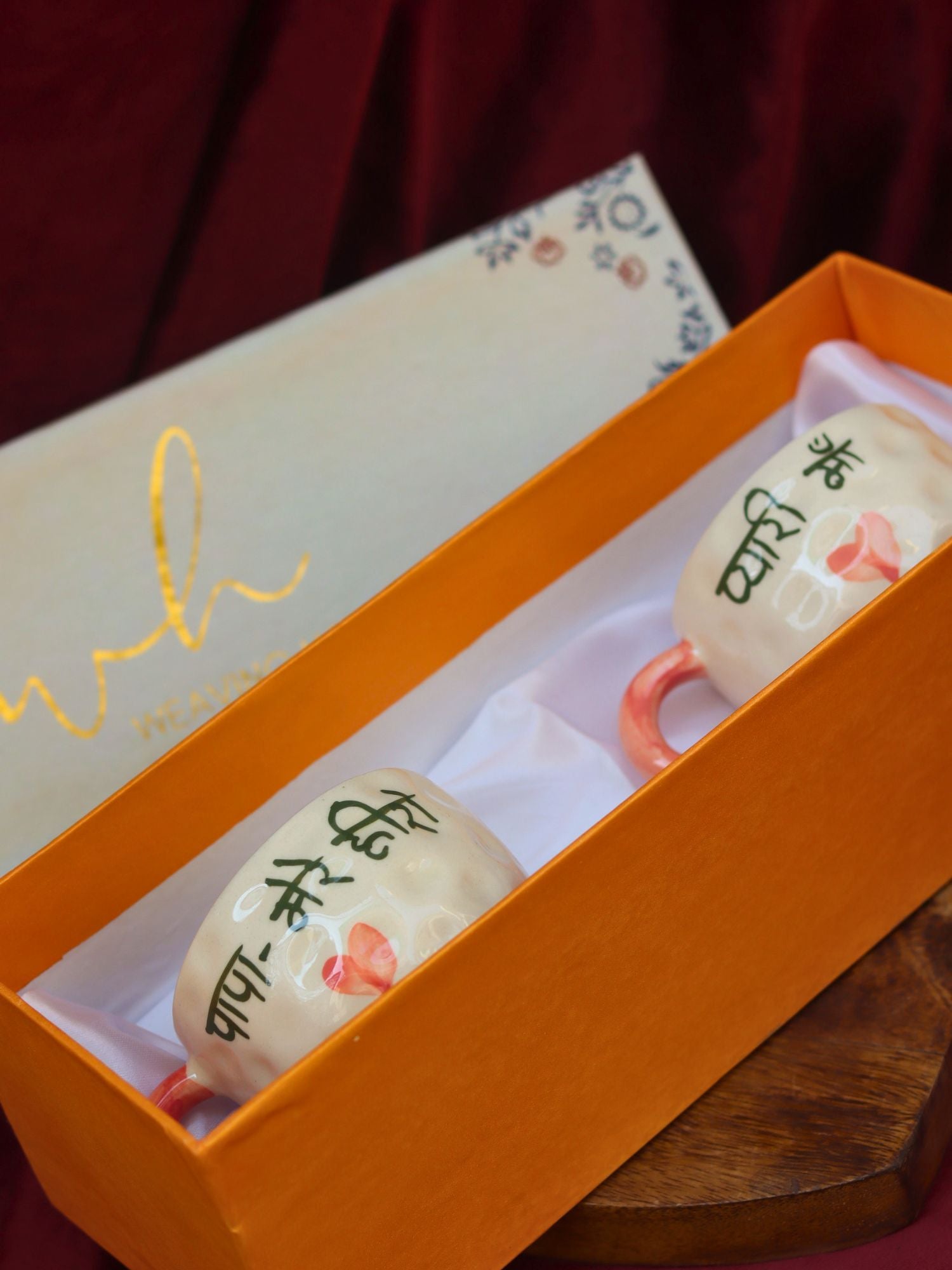 handmade PAPA Mere Hero & Pyaari Maa mug in a Gift Box