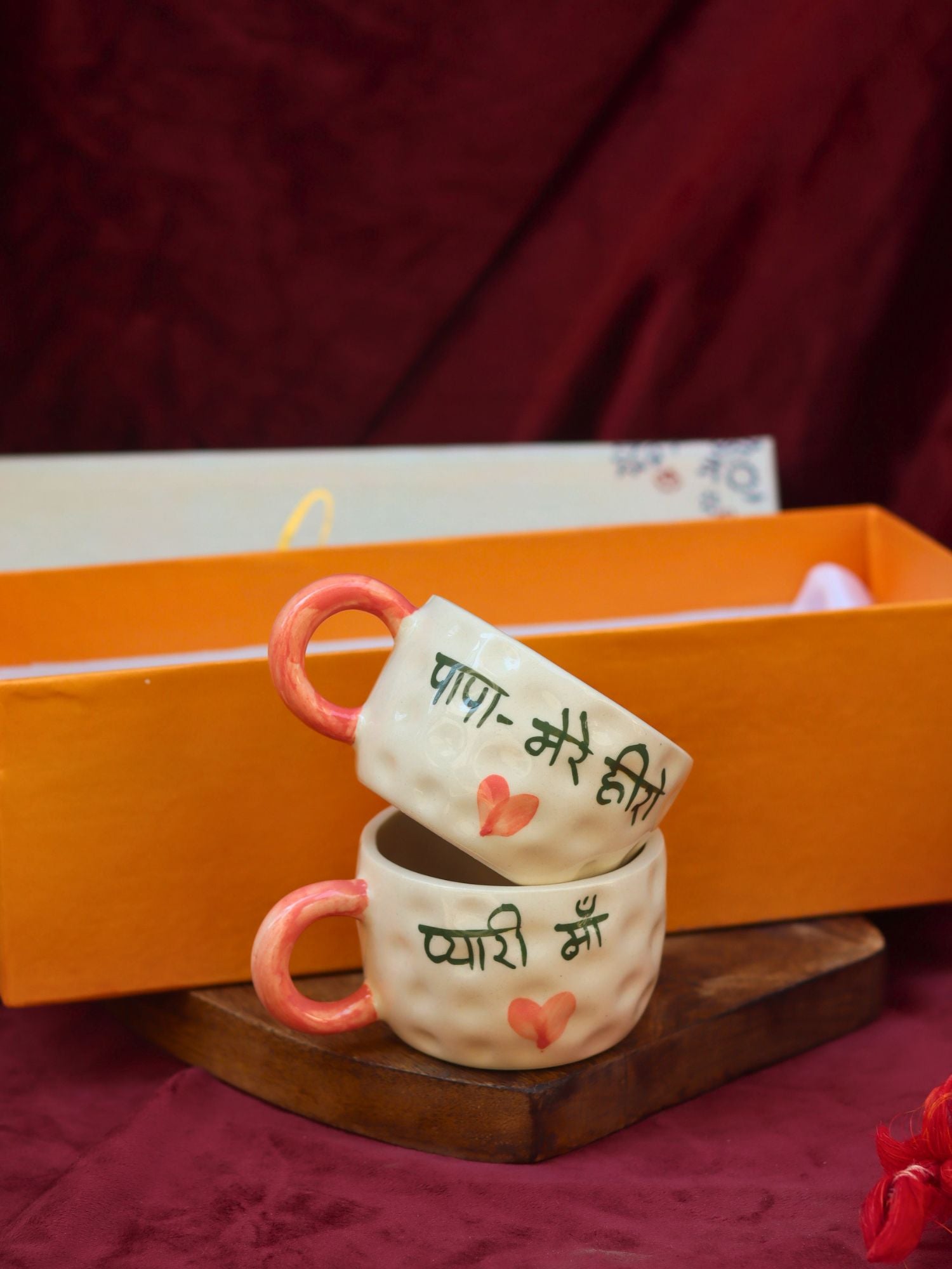 PAPA Mere Hero & Pyaari Maa mug in a Gift Box made by ceramic