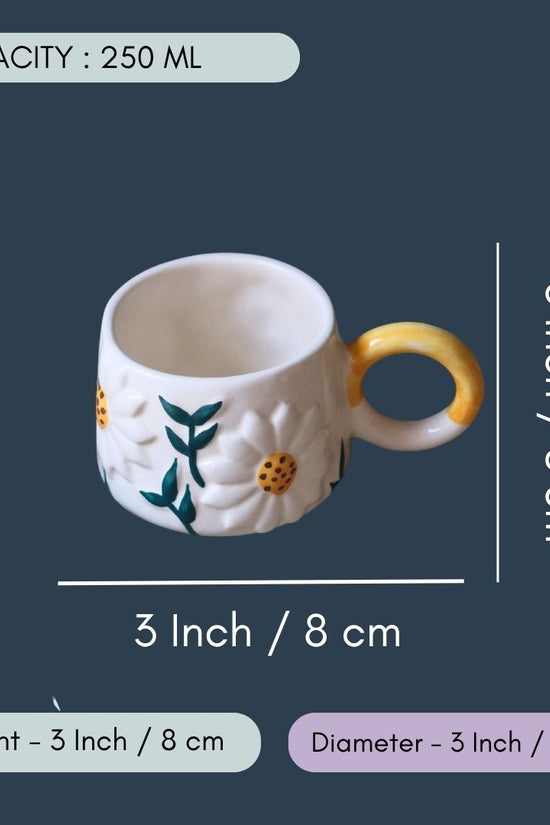 Daisy Bloom Mug in a Gift Box