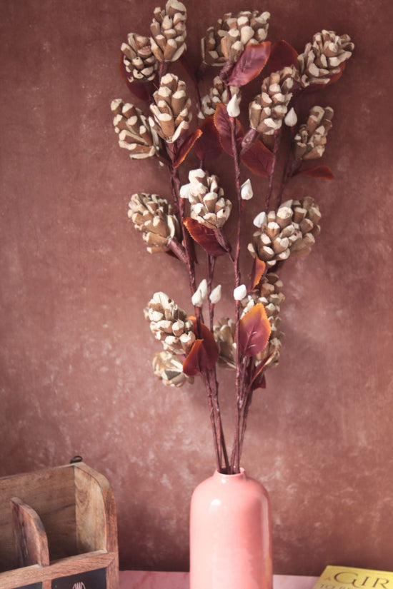 Hilly Escape Bunch made by natural elements