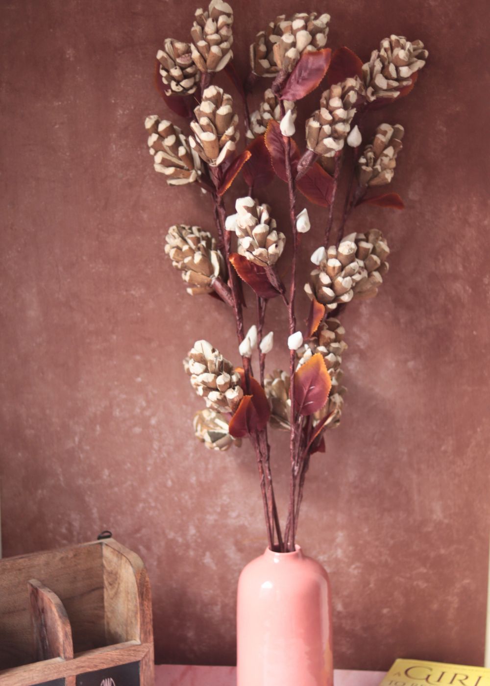 Hilly Escape Bunch made by natural elements