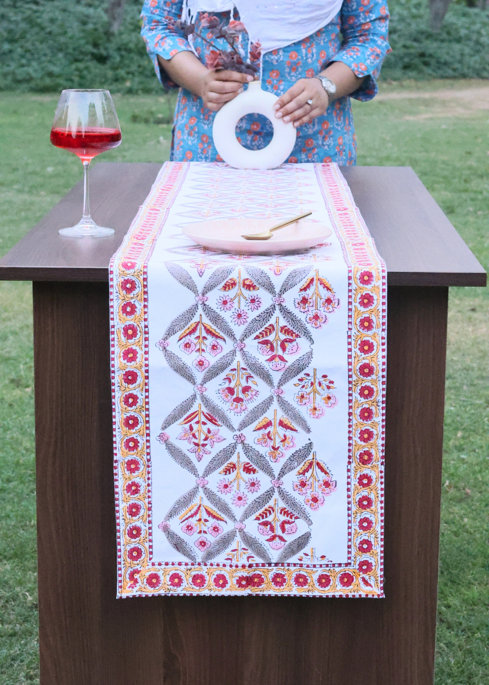 Elegant design table runner on table 