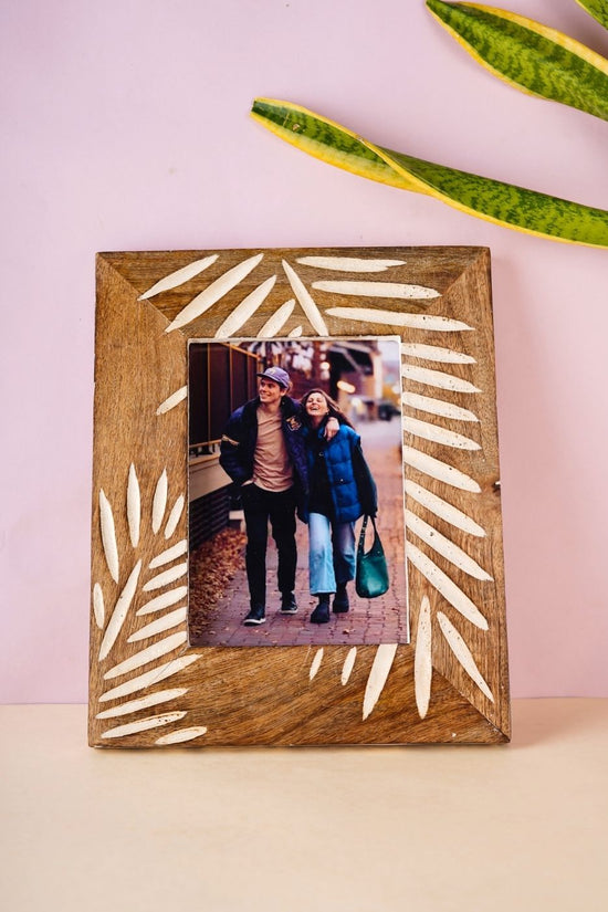 handmade carved leaf photo frame