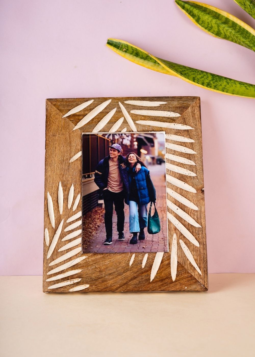 handmade carved leaf photo frame