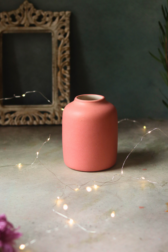 Unique design ceramic peach flower vase