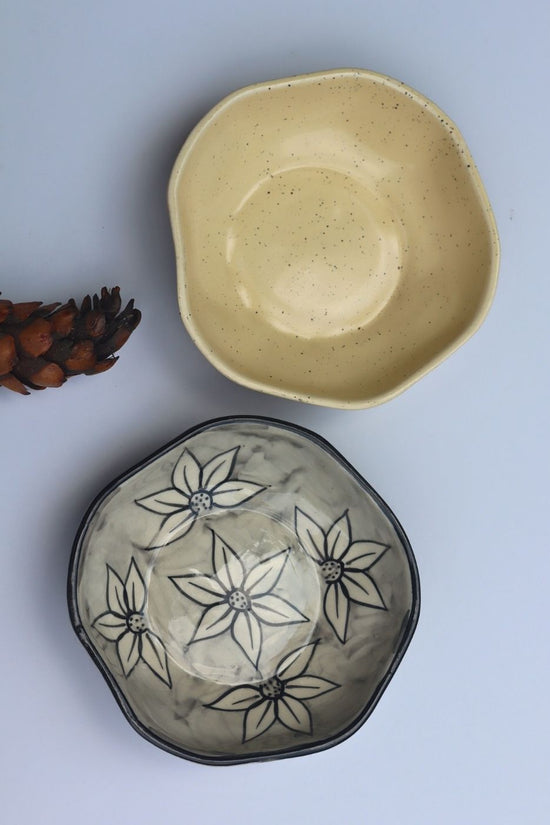 handmade Set of 2 - Basic Creamy & Grey Daisy Curry Bowl Combo