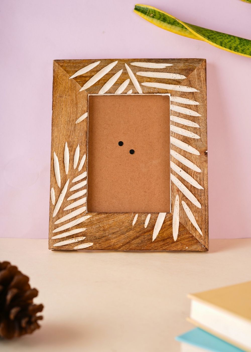 carved leaf photo frame made by ceramic