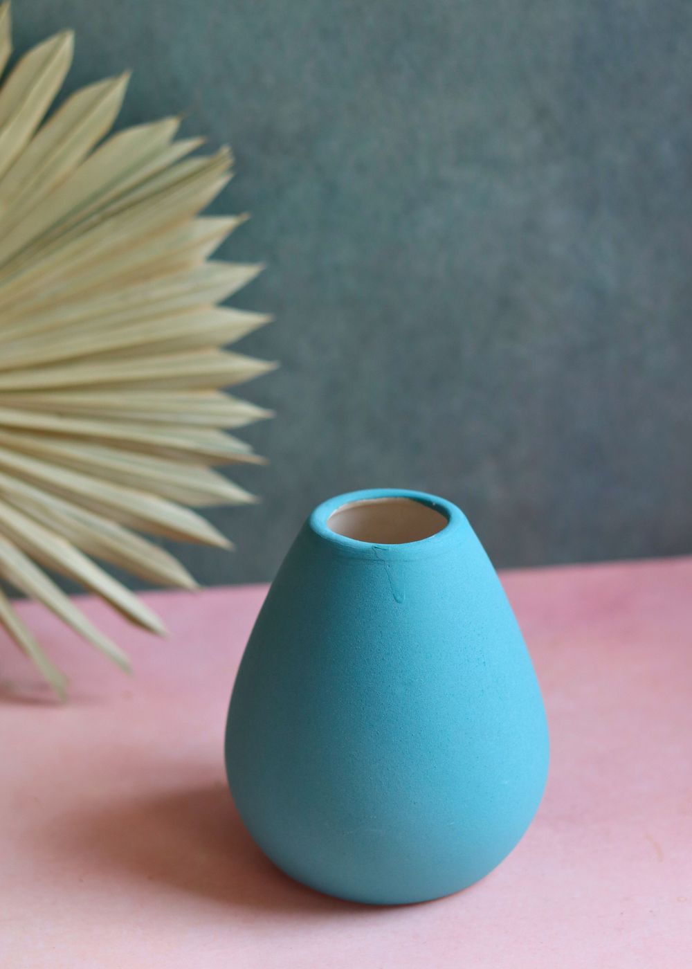 esoteric vase tall green with matte finish
