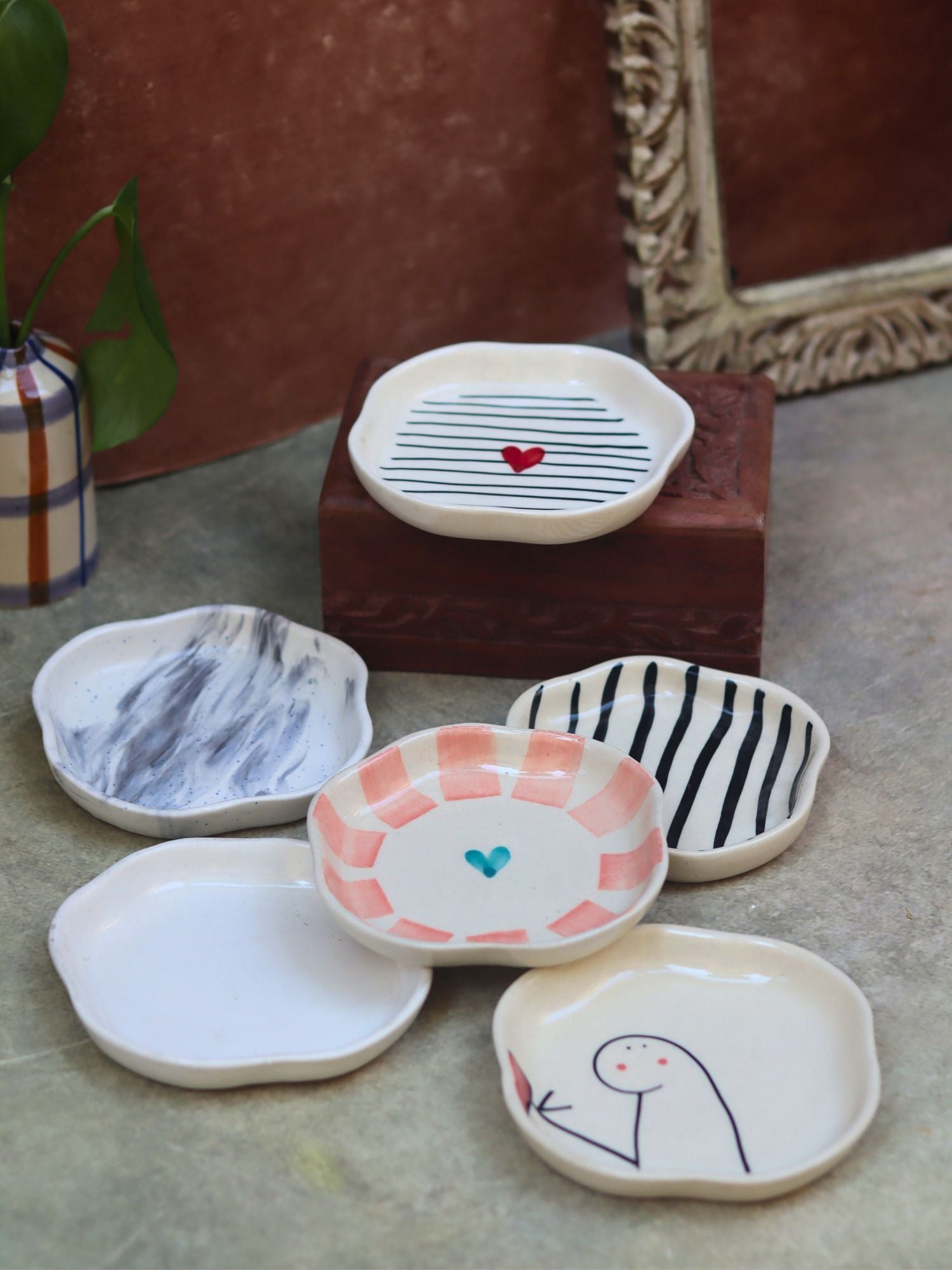 Set of 6 Dessert Plate (for the price of 5)