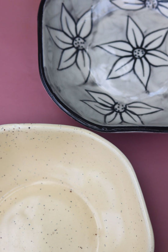 Set of 2 - Basic Creamy & Grey Daisy Curry Bowl Combo with premium quality material