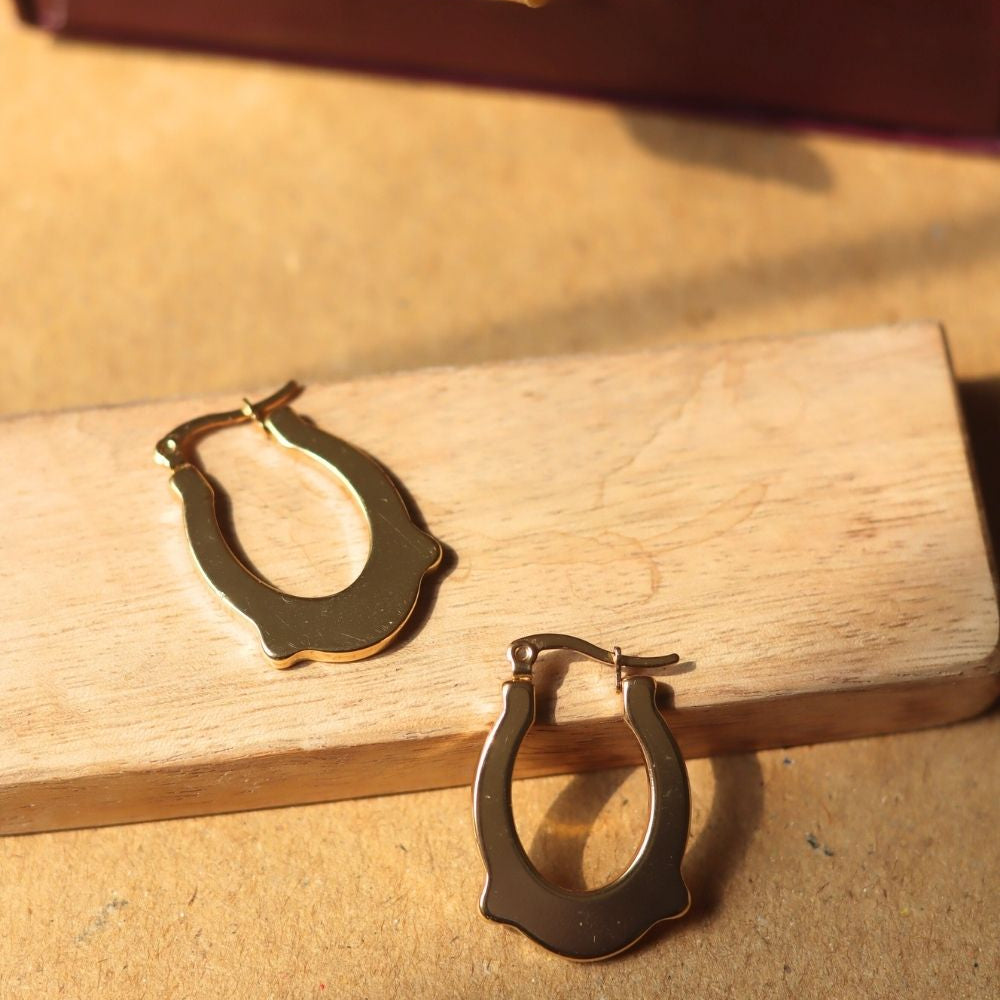 Anti tarnish Essential Gleam Earrings
