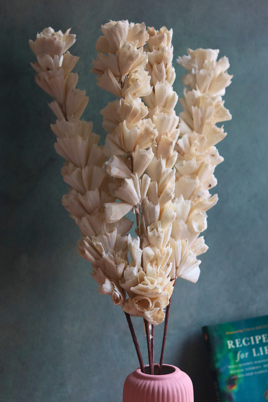 handmade lily bunch made by natural flower & stems