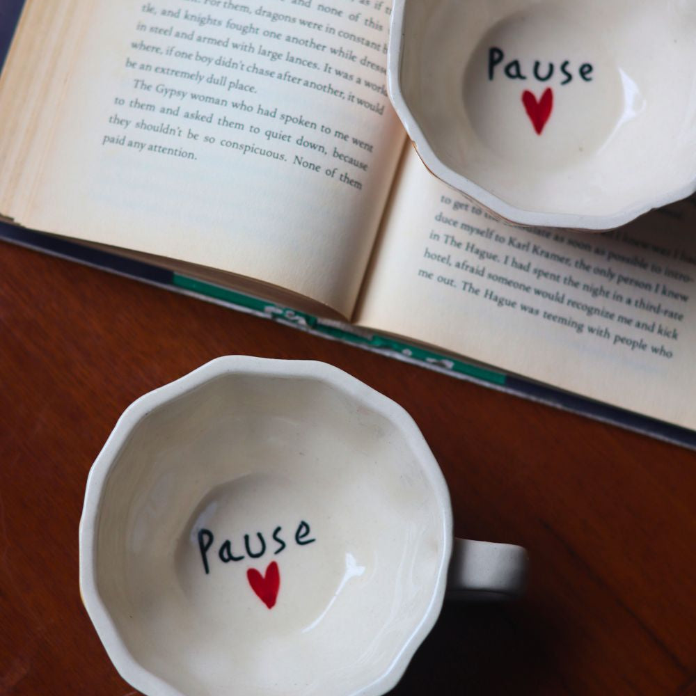 Pause mug made by ceramic