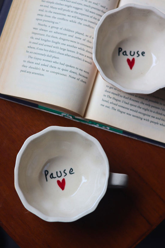 Pause mug made by ceramic