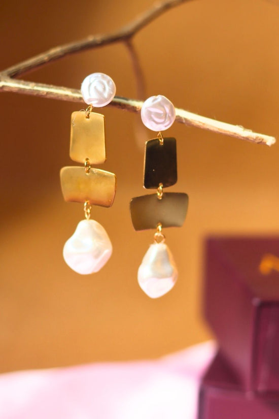 Anti tarnish Dangling Pearl Earrings