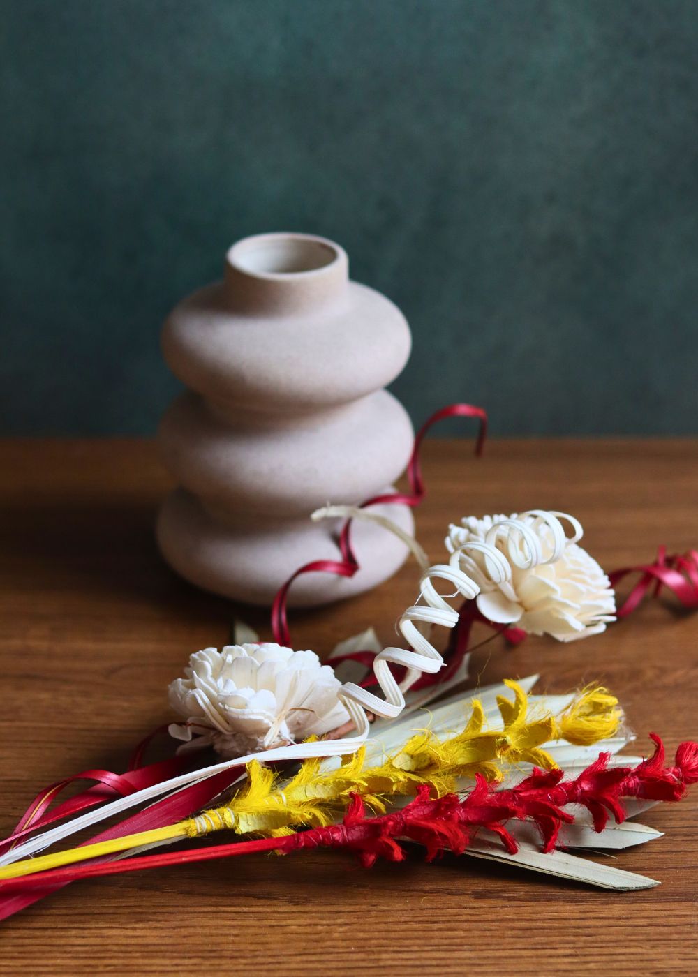 sanded moulded vase with assorted bunch combo for your home decor