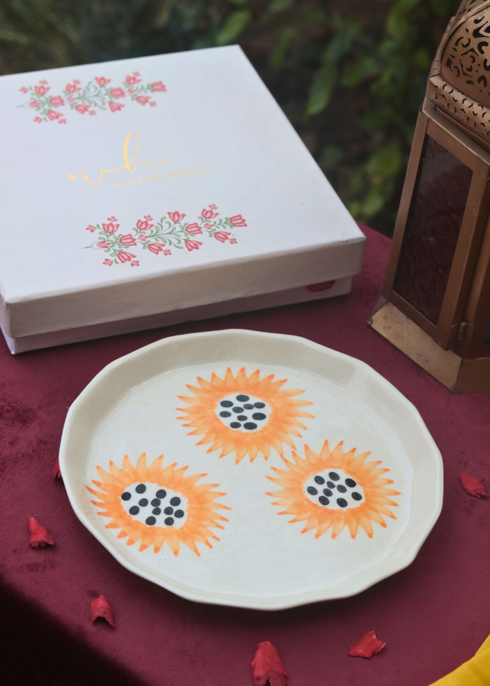 Sunflower Plate in a Gift Box made by ceramic
