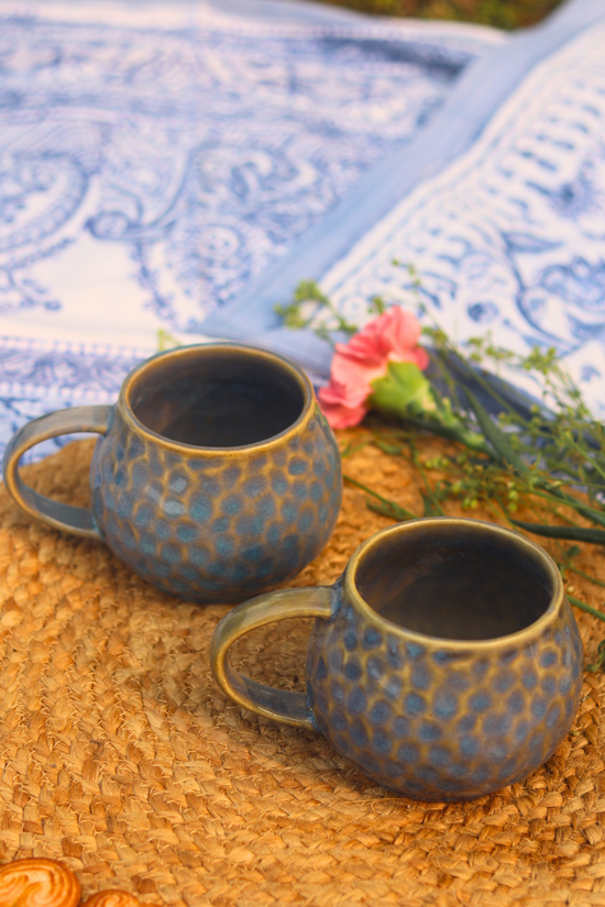 Ceramic honeycomb coffee mug 
