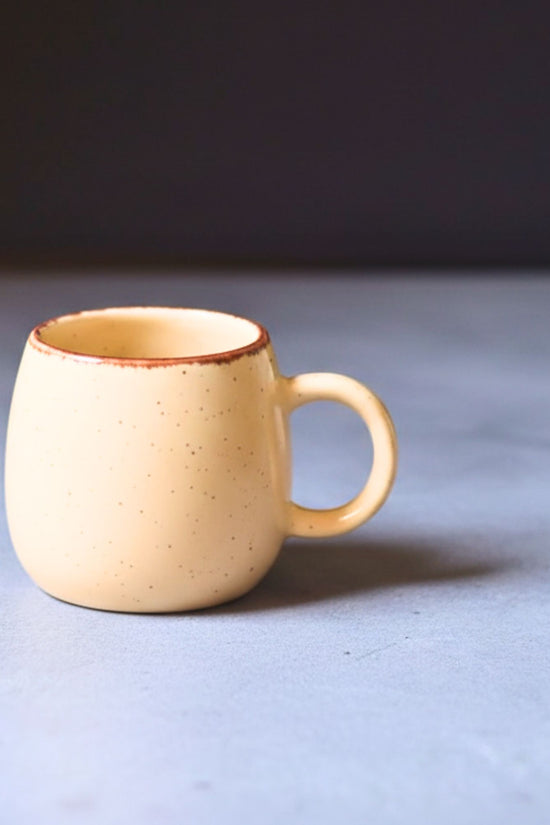 Ivory Ovule Shape Tea Cup made by ceramic
