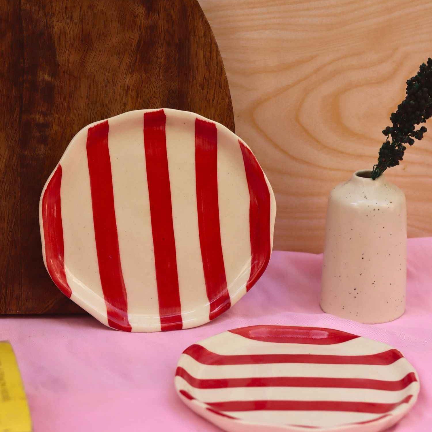 Red Striped Dessert Plate