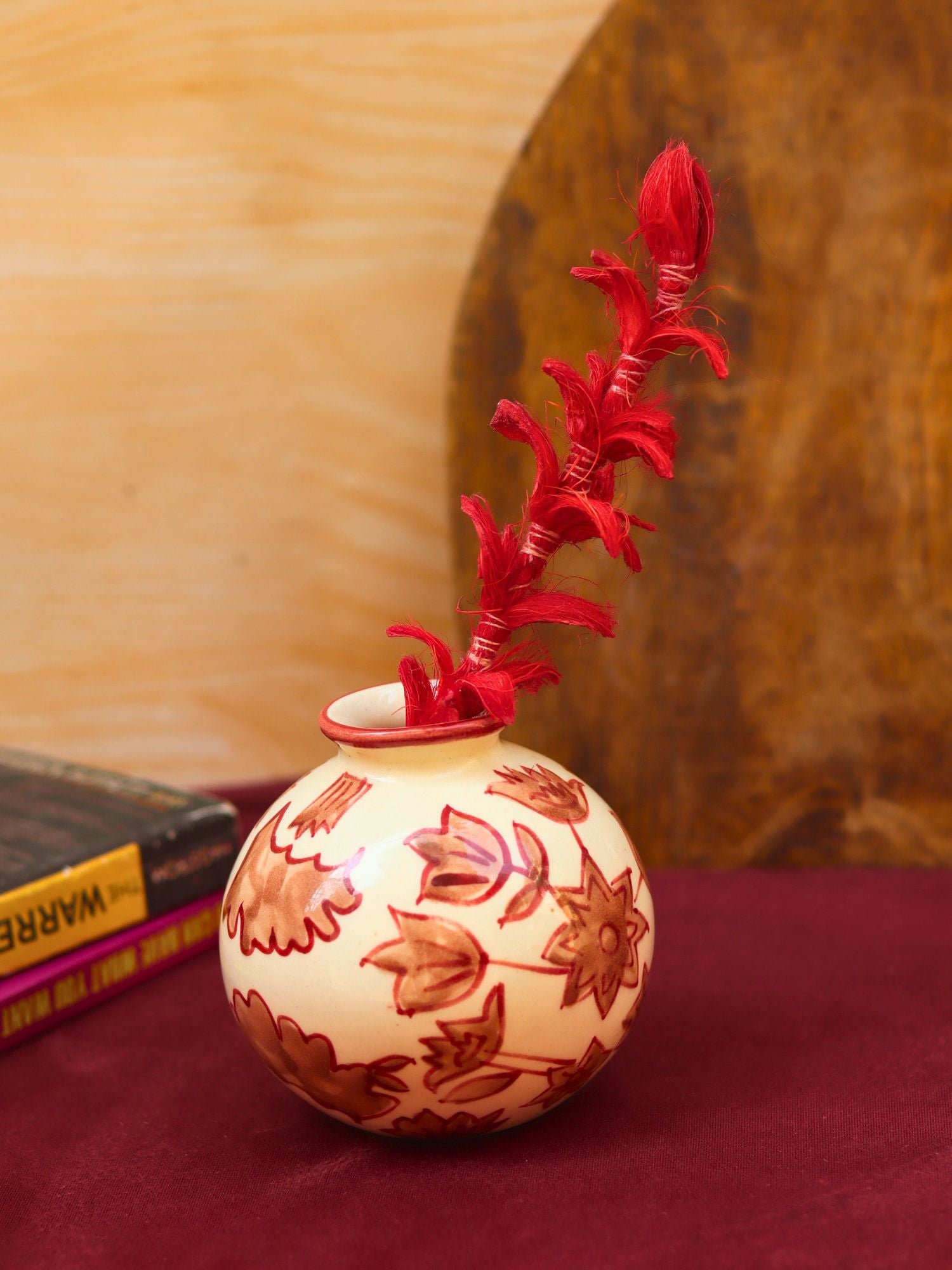Floral Round Vase made by ceramic
