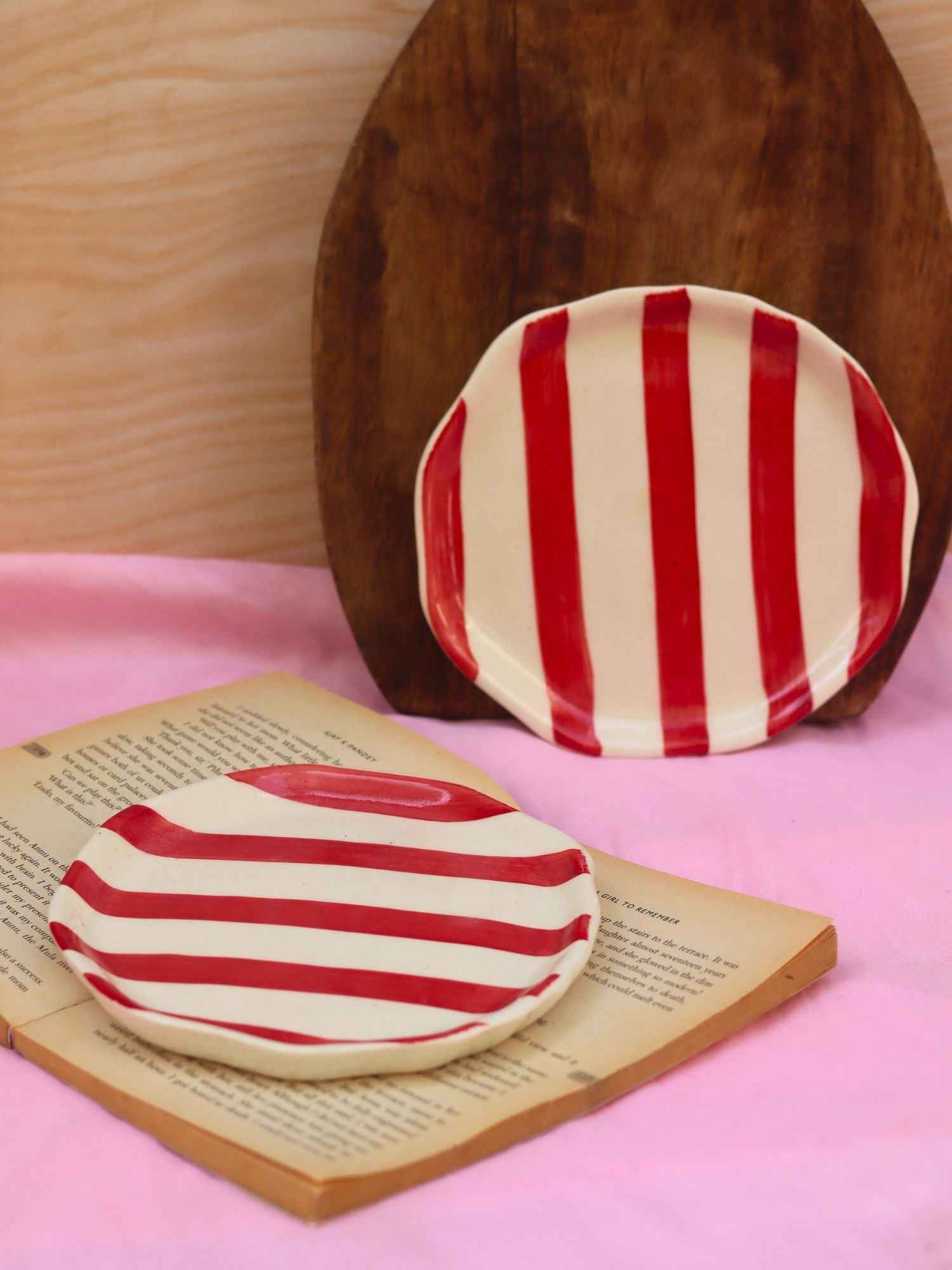 Red Striped Dessert Plate