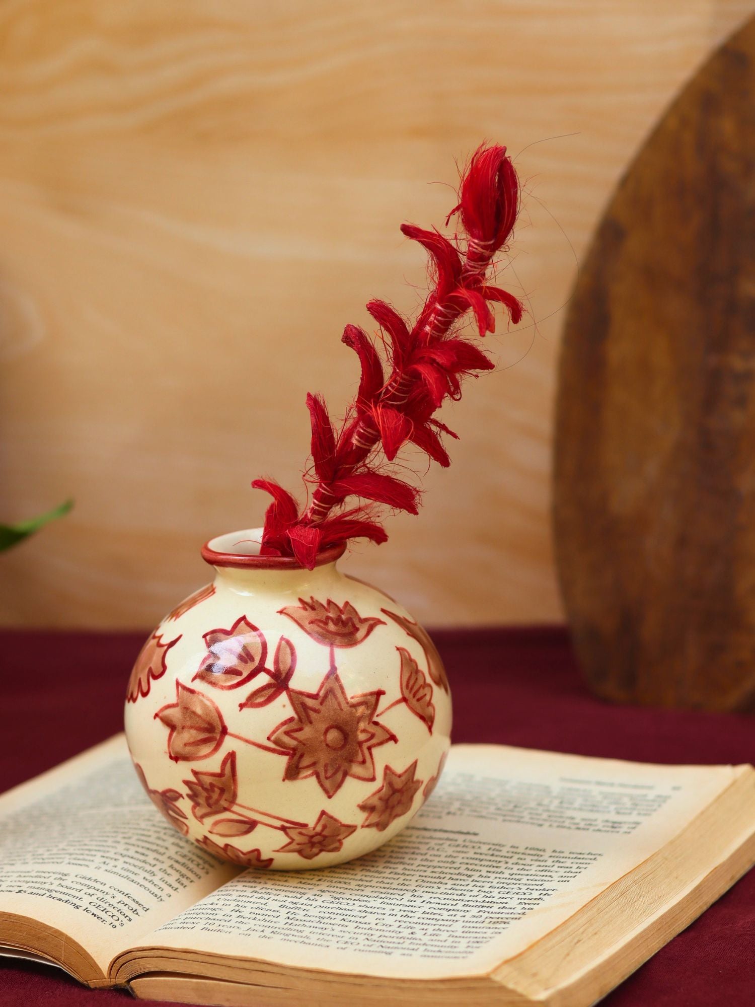 Floral Round Vase with premium quality material