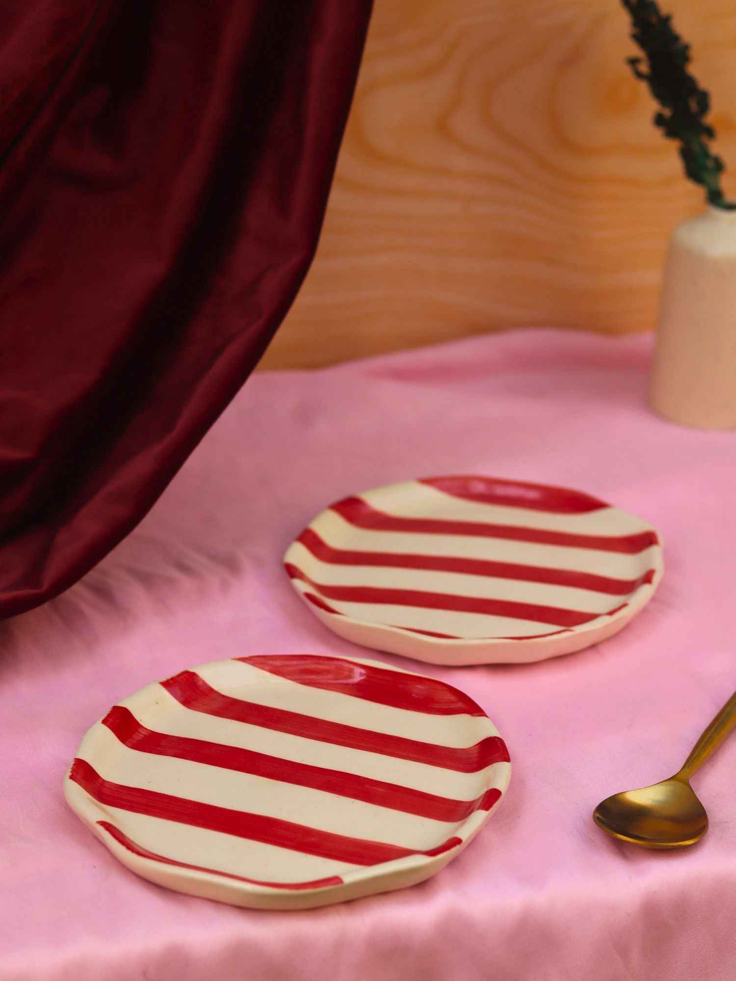 Red Striped Dessert Plate