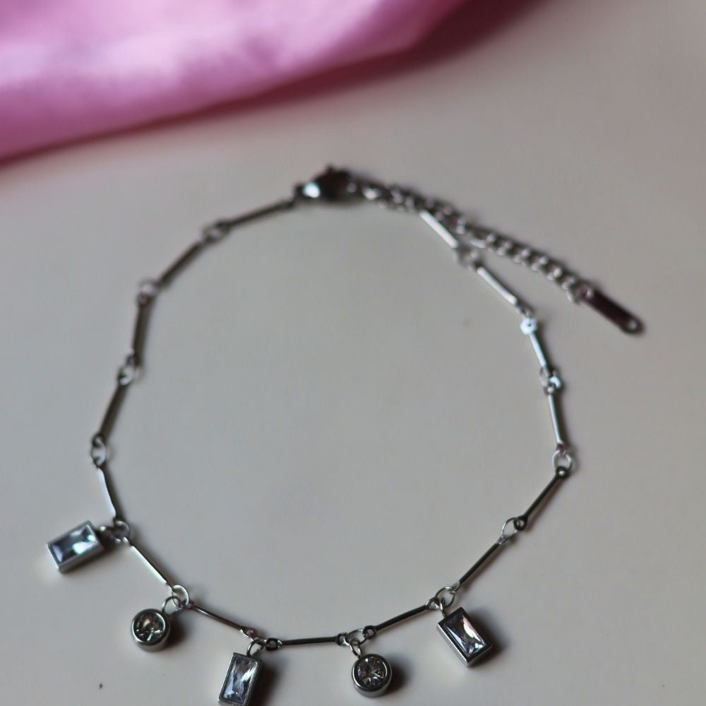 Hypoallergic Silver Charm Anklet