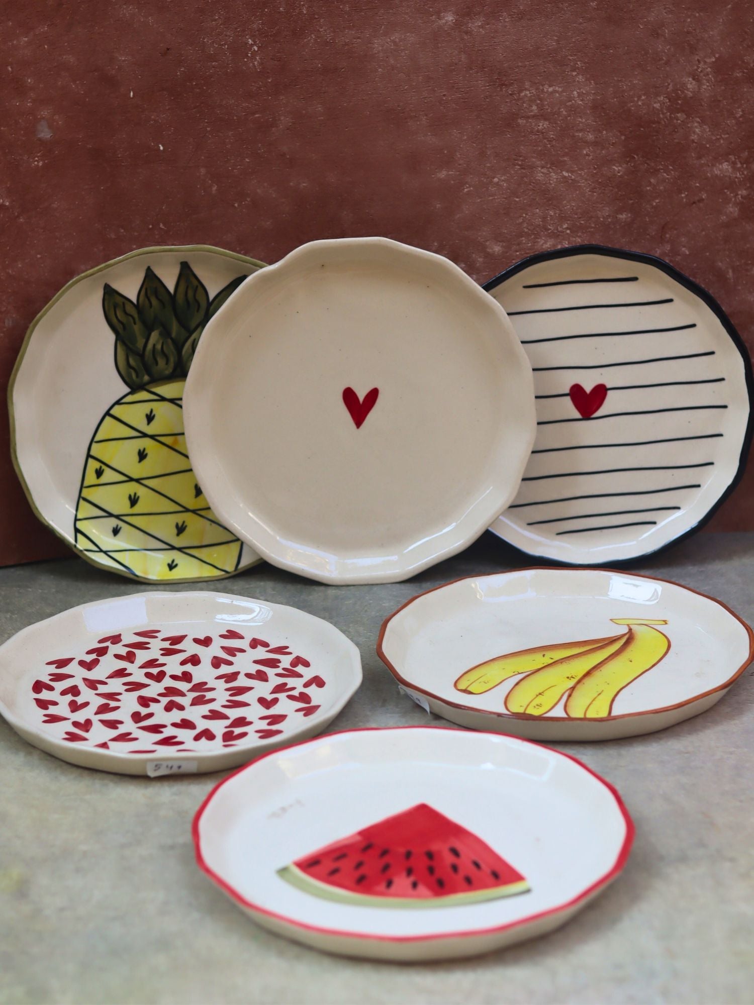 Set of 6 Plates (For the price of 5)