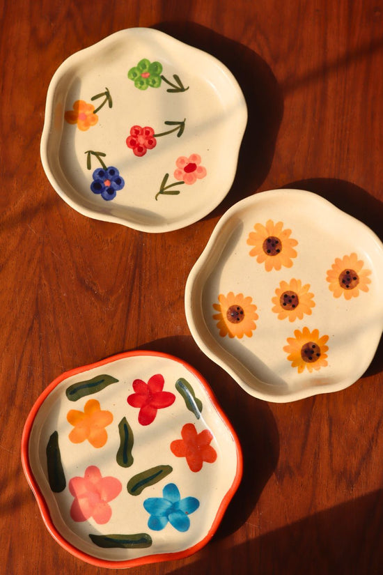 Set of 3 - Daisy Dreams Handmade Dessert Plates made by ceramic