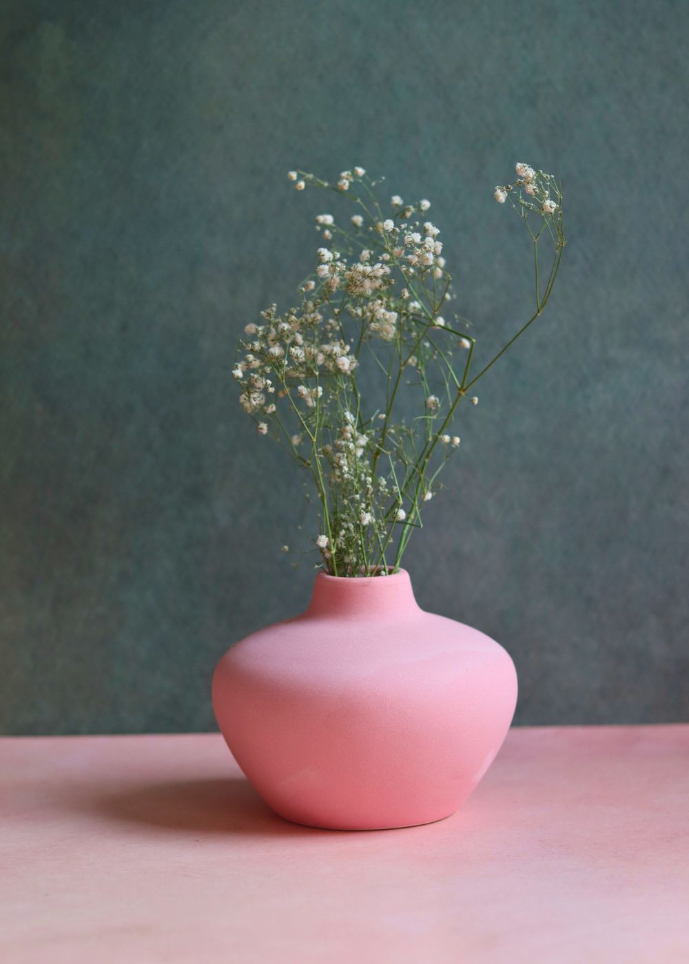 esoteric vase round pink made by ceramic 