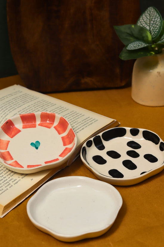 Black blocks, White & Striped heart Handmade Dessert Plate - Set of 3 with premium quality material