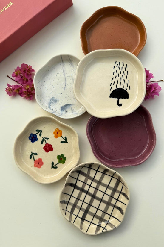 Set of 6 Classic treat handmade dessert plate (for the price of 5) made by ceramic