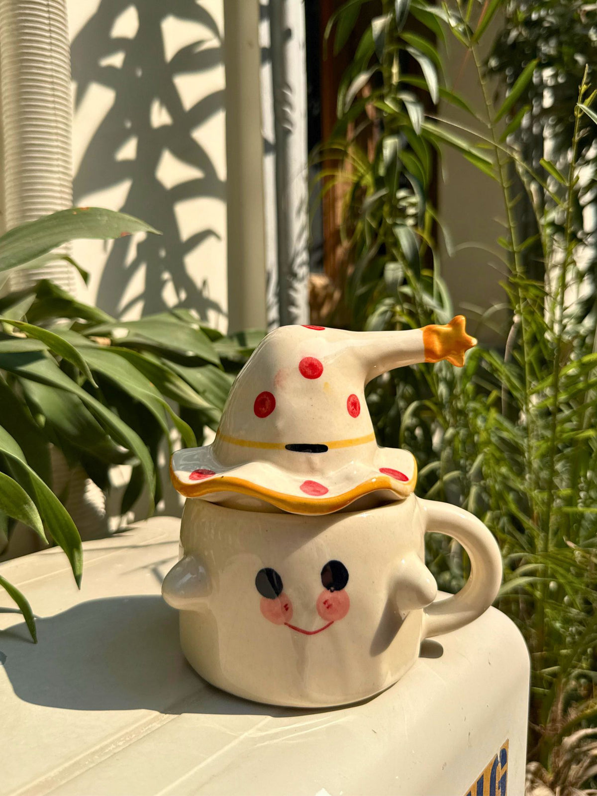Spooky Ghost Mug with Lid