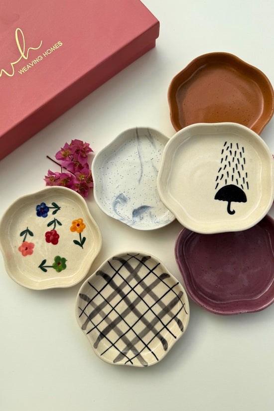 Set of 6 Classic treat handmade dessert plate (for the price of 5) with premium quality material