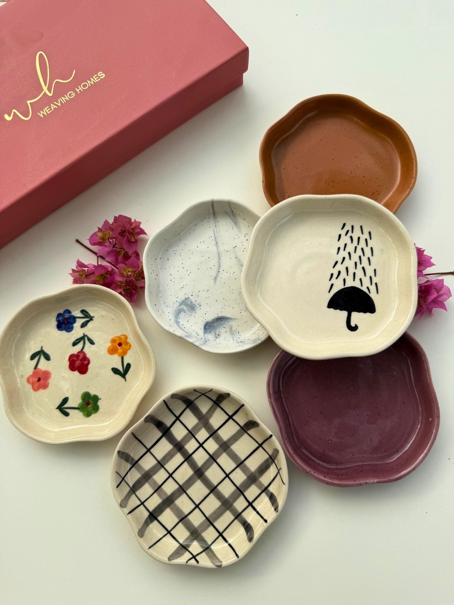 Set of 6 Classic treat handmade dessert plate (for the price of 5) handmade in India