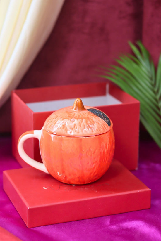 Orange Mug With Lid in a Gift Box made by ceramic