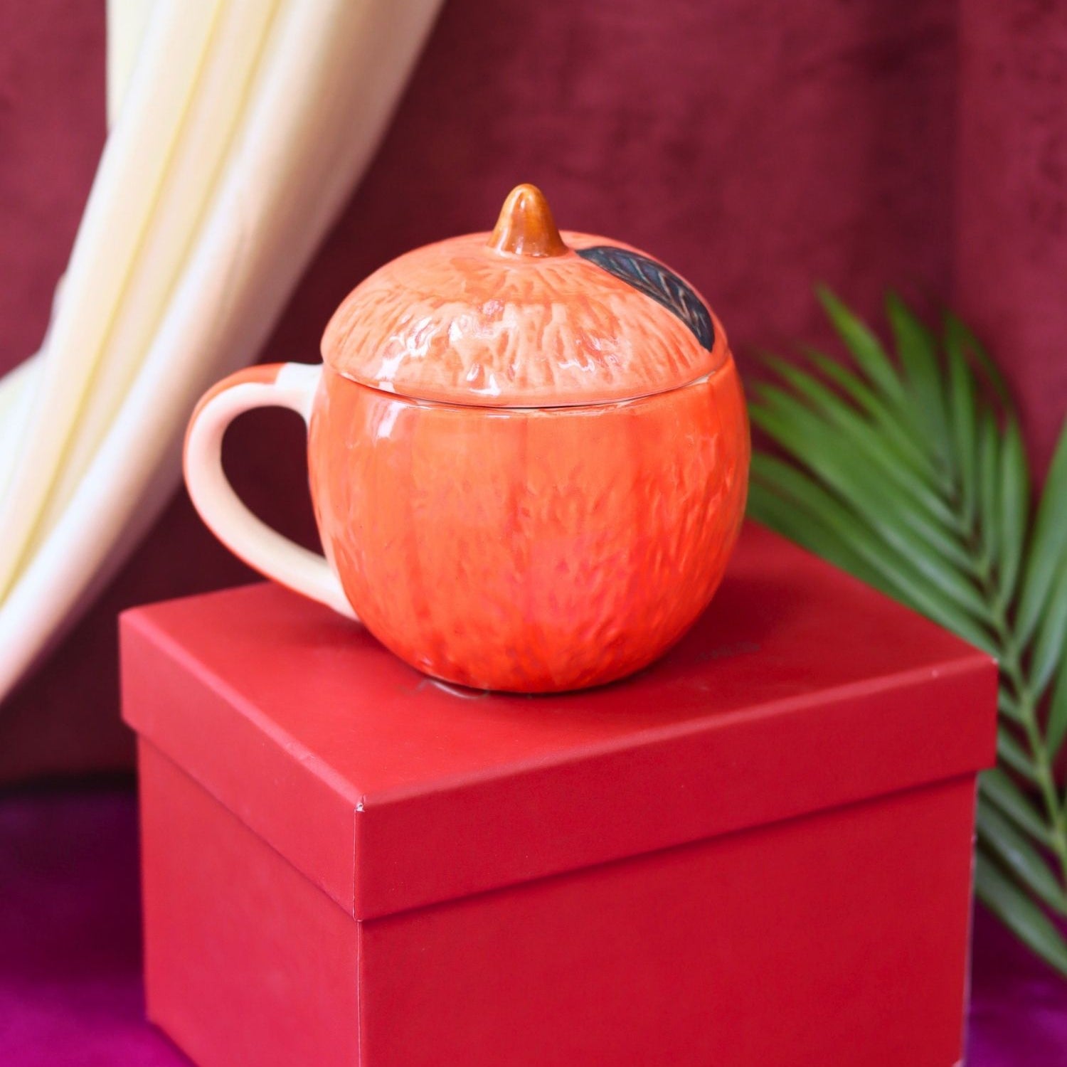 Orange Mug With Lid in a Gift Box with premium quality material