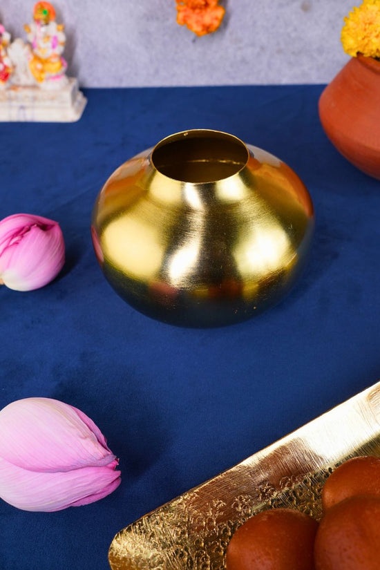 Zahara Vase for this festival