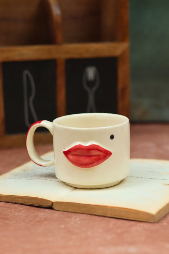 Kiss Mug with premium quality material