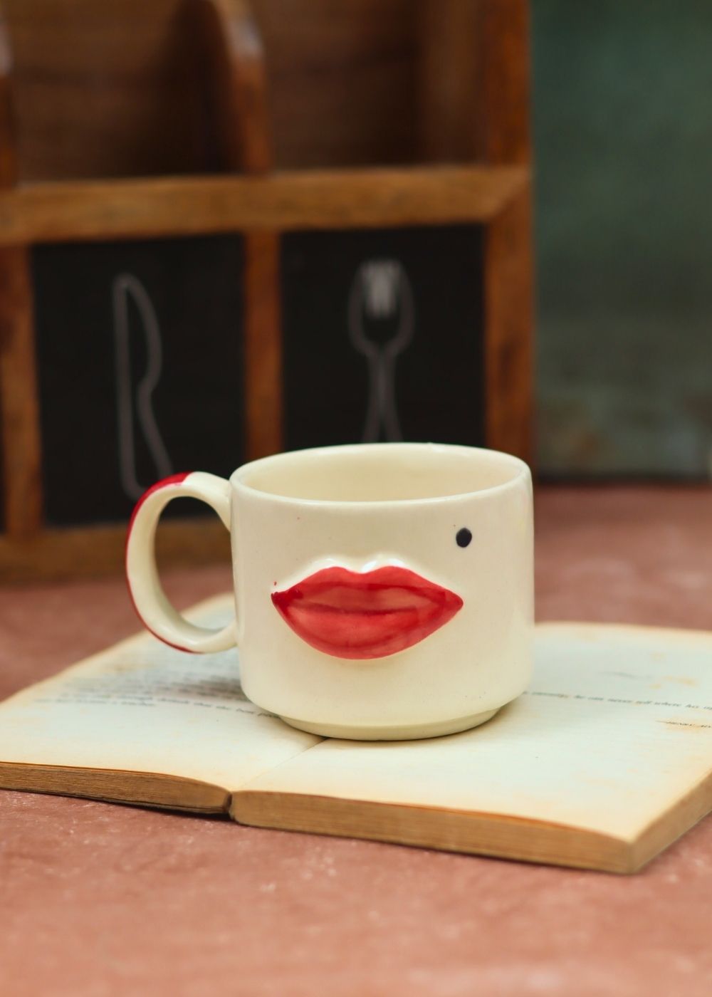 Kiss Mug with premium quality material