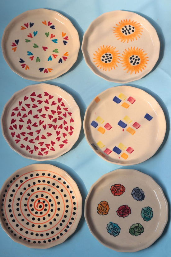 Set of 6 Heart & Floral Snack Plates (for the price of 5) made by ceramic