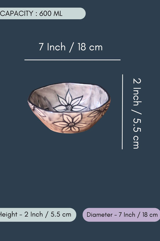 Grey Daisy Curry Bowl