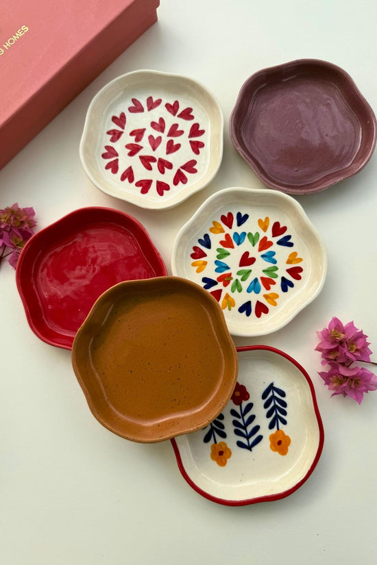 Set of 6 Best Selling Dessert Plates (For the Price of 5)