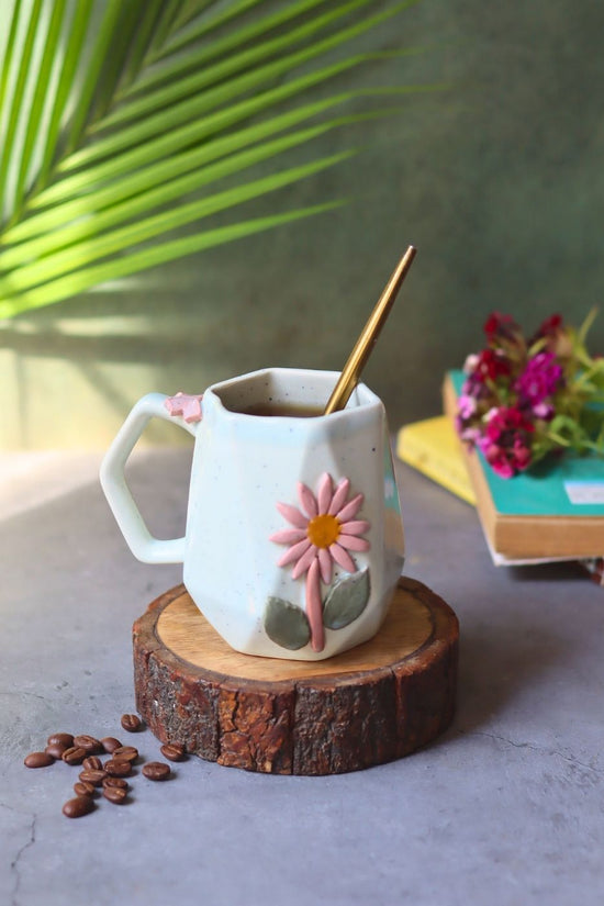 Dahlia Mug with premium quality material